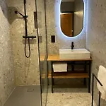 Springhouse Апартаменты *